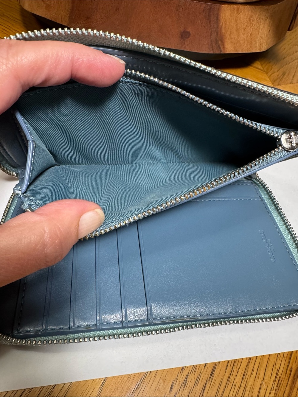Coach Medium Western Heart Print Wallet - Picture 9 of 11